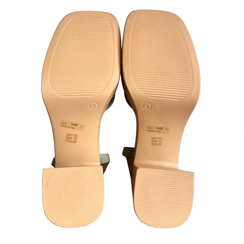 Chinese Laundry NEW Women's Avianna Smooth Heeled Sandal Size 9 #B1451